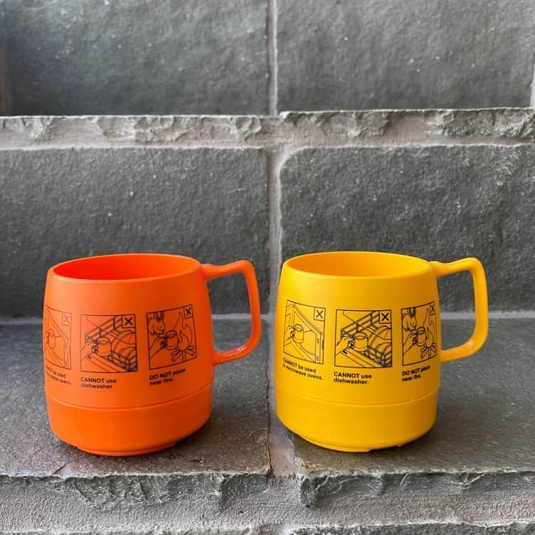 BEAMS JAPANさんのインスタグラム写真 - (BEAMS JAPANInstagram)「＜GROOVISIONS＞﻿ DINEX mug 2﻿ orange/ yellow﻿ 58-96-0219-274﻿ ﻿ オンラインストア、または店頭にてご購入頂けます。通販もお受けしておりますので、お気軽にご連絡ください😊﻿ ﻿ ■GROOVISIONS﻿ Design studio based in Tokyo. This studio is active in a variety of media including music, publishing, product, interior, fashion and the web, focusing primarily on graphic and video. Formed in 1993 in Kyoto. The studio became famous by producing films and graphics for PIZZICATO FIVE. Moved to Tokyo in 1997. Major projects include producing CD packages and music videos, visual identity and signage for shops, art direction and editorial design for magazines, directing window displays （such as Maison Hermes）, art direction for the “DO MORE WITH LESS 40 YEARS OF THE NORTH FACE” exhibition, the production of motion graphics for Expo 2005 Aichi Japan, and production of motion graphics of education video for Ministry of Agriculture, Forestry and Fisheries.﻿ ﻿ ■GROOVISIONS ﻿ 東京のデザインチーム。グラフィックやムービー制作を中心に、多様な領域で活動する。1993年京都で活動開始。PIZZICATO FIVEのステージヴィジュアルなどで注目を集める。1997年東京に拠点を移動。以降、主な活動として、リップスライム、Fantastic Plastic MachineなどのCDパッケージやPVのアートディレクション、様々なブランドのVI、 CI、愛・地球博や農林水産省の映像資料でのモーショングラフィック制作などがあげられる。﻿ ﻿ BEAMS JAPAN 4F﻿ ☎︎03-5368-7328﻿ @beams_japan﻿ @tokyo_cultuart ﻿ #beams﻿ #beamsjapan﻿ #beamsjapan4th﻿ #tokyocultuartbybeams﻿ #groovisions﻿ #DINEXmug 2﻿」8月16日 12時39分 - beams_japan