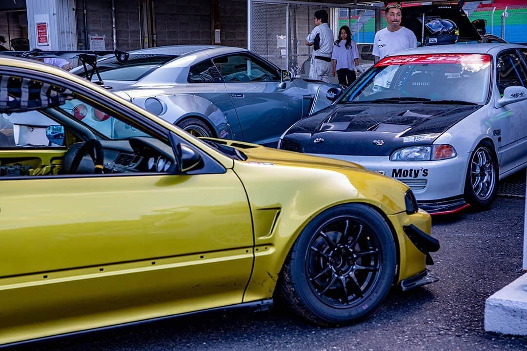 mistbahnさんのインスタグラム写真 - (mistbahnInstagram)「_ YELLOW DRAGON CRUSIN' EG6 Honda CIVIC SiR _ Shot on May-24 2020 "HONDA VTEC ONE MAKE RACE 2020 Rd.2" organized by @zerofighterautocustom at Okayama International Circuit _ owner: @yujichocoball photo: @mistbahn _ _ JP) 2020年5月24日 岡山国際サーキット、ゼロファイターさん( @zerofighterautocustom )主催「HONDA VTEC ONE MAKE RACE 2020 Rd.2」。 _ _ #hondaonemakerace #ホンダvtecワンメイクレース #zerofighterautocustom #okayamainternationalcircuit #岡山国際サーキット #crusin #クルージン #fullstage #フルステージ #yellowdragon #イエロードラゴン #スケベ椅子 #黄龍 #civic #hondacivic #シビック #eg6 #eg #egcivic #bseries #b16 #b18 #osakajdm #kanjo #kanjostyle #kanjoracer #kanjozoku #timeattack #timeattackjapan #hondasontrack」8月16日 12時58分 - mistbahn