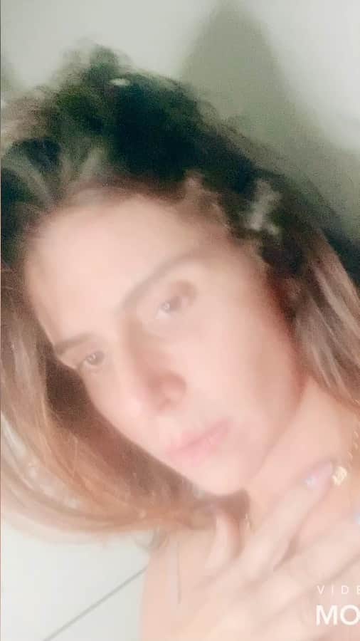 Giovanna Antonelliのインスタグラム：「Mais um texto que amo da #claricelispector ,  pra quem ainda não conhece poder ter esse contato , através dessa humilde leitura pra vcs!  Com amor ... sempre testando e experimentando minha arte! ♥️」
