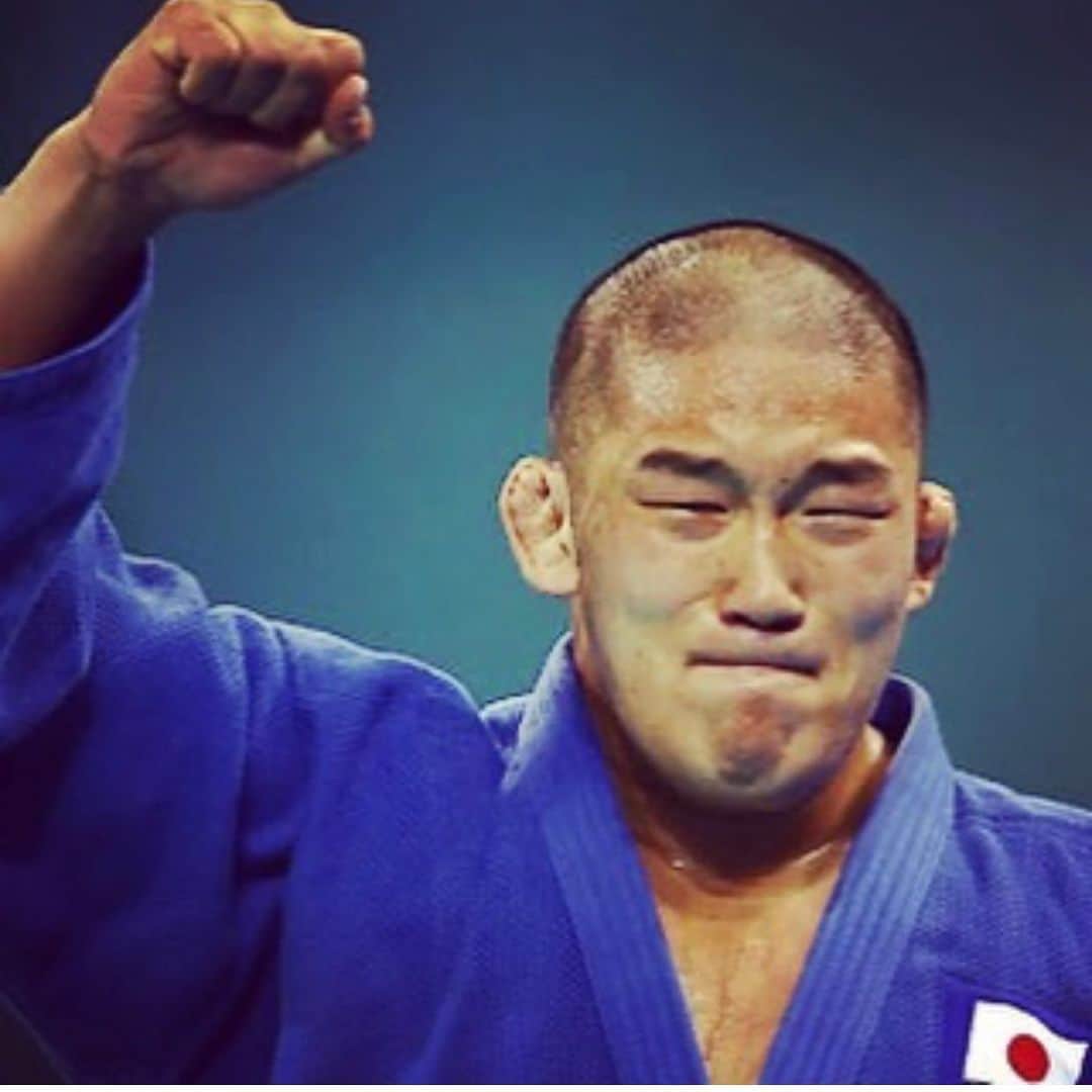 石井慧さんのインスタグラム写真 - (石井慧Instagram)「🇯🇵12 years ago this day, I got first place at the Olympics. That day was also the anniversary of end of WWII for Japan. I was glad I could win for my country on this day, to appreciate my Japanese ancestors who fought for Japan.  #japan #beijing #judo #olympic #satoshiishii  @judo.fanatics」8月16日 5時00分 - satoshiishii0141