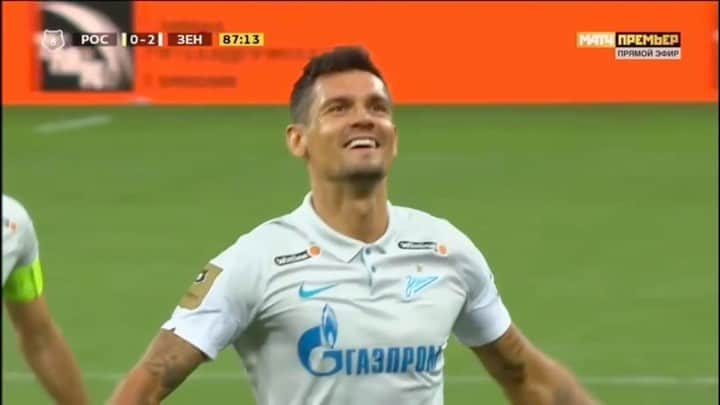 デヤン・ロヴレンのインスタグラム：「Happy to score my first goal for @zenit_spb   Tough game today, but well deserved win.  Thank you to all the travelling fans who came today to support us. Spasibo 💪🏻」