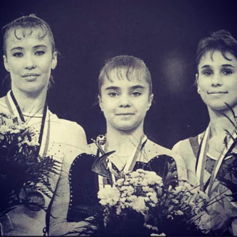 Inside Gymnasticsさんのインスタグラム写真 - (Inside GymnasticsInstagram)「Haaaaapy Birthday, Liliya!!!😀😀  Posted @withregram • @svetlanaboguinskaia From sharing podium in gymnastics to sharing friendship in life , from laughters and smiles to tears in tough times wishing this beautiful WOMAN, ATHLETE, WIFE, DAUGHTER, MOTHER Happiest Birthday 🎂 🥂 🌹. @podkopayeva_official #birrhday #birthdaygirl #celebration #happybirthday #smile #enjoy #behappy #behealthy #athlete #woman #mother #friend #daughter #wife」8月16日 5時58分 - insidegym