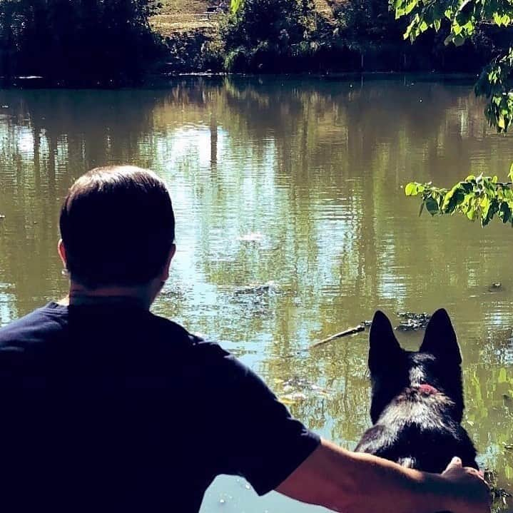 リッキー・ジャーヴェイスさんのインスタグラム写真 - (リッキー・ジャーヴェイスInstagram)「Best friends.」8月16日 6時36分 - rickygervais