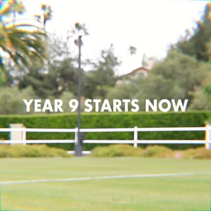 ラッセル・ウィルソンのインスタグラム：「Year 9」