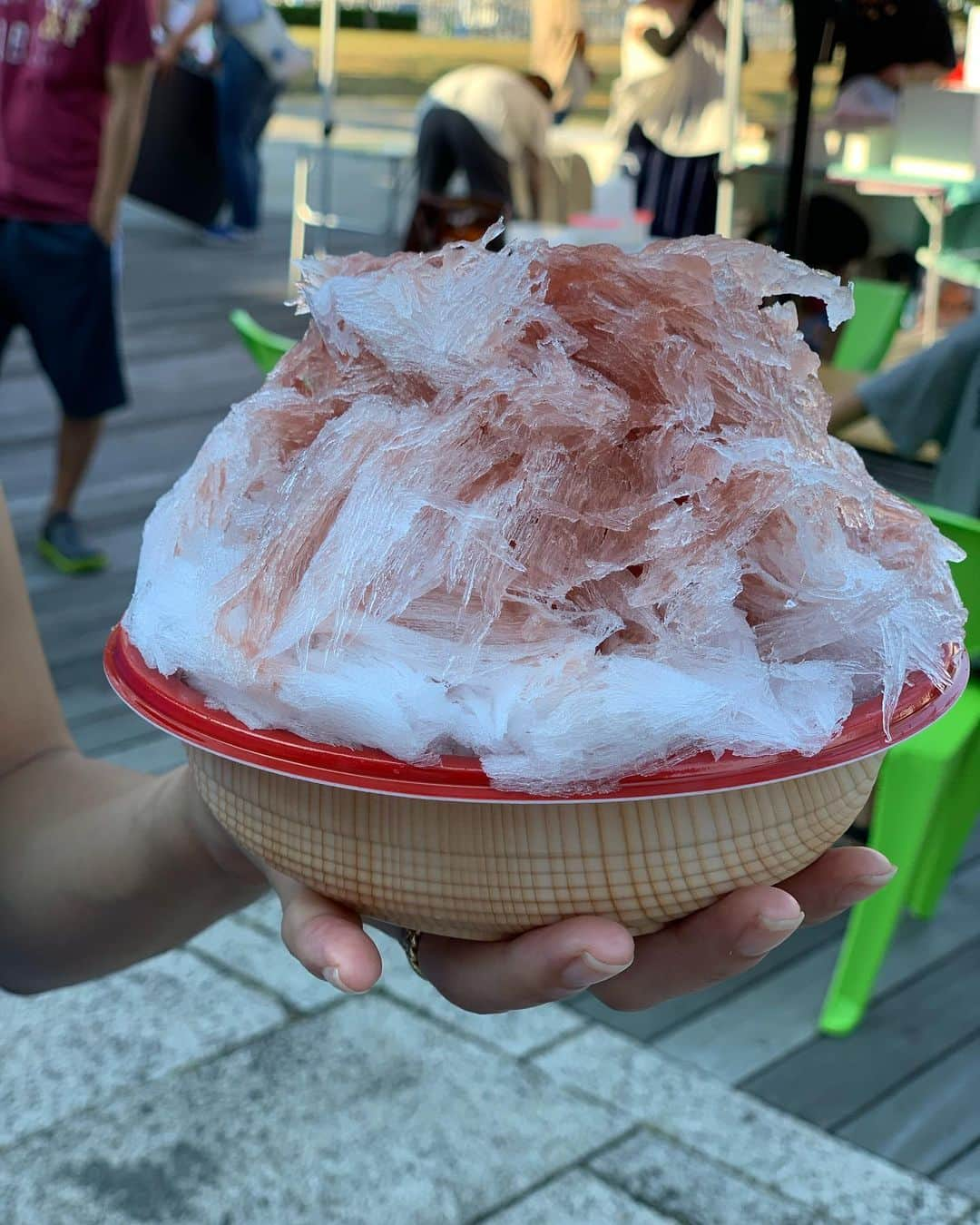 イルマニアさんのインスタグラム写真 - (イルマニアInstagram)「かき氷フェス🍧🍧🍧 ・ ・ 並びすぎてかき氷がさらに美味しく感じたわ😂❤️ ・ ・ このwu-tangのteeは　@o.z.y.k.i.x さんと俺の分のみの超スペシャルな一枚🔥🔥🔥 カッコ良すぎて本当やばい✨なんだかんだ一番好きだなぁ🔥 ・ ・ #イルマニア#mcma#mcmastyle#yt#stussy#nike#wutangclan #wutang #raptees#raptee」8月16日 7時10分 - mcma0821