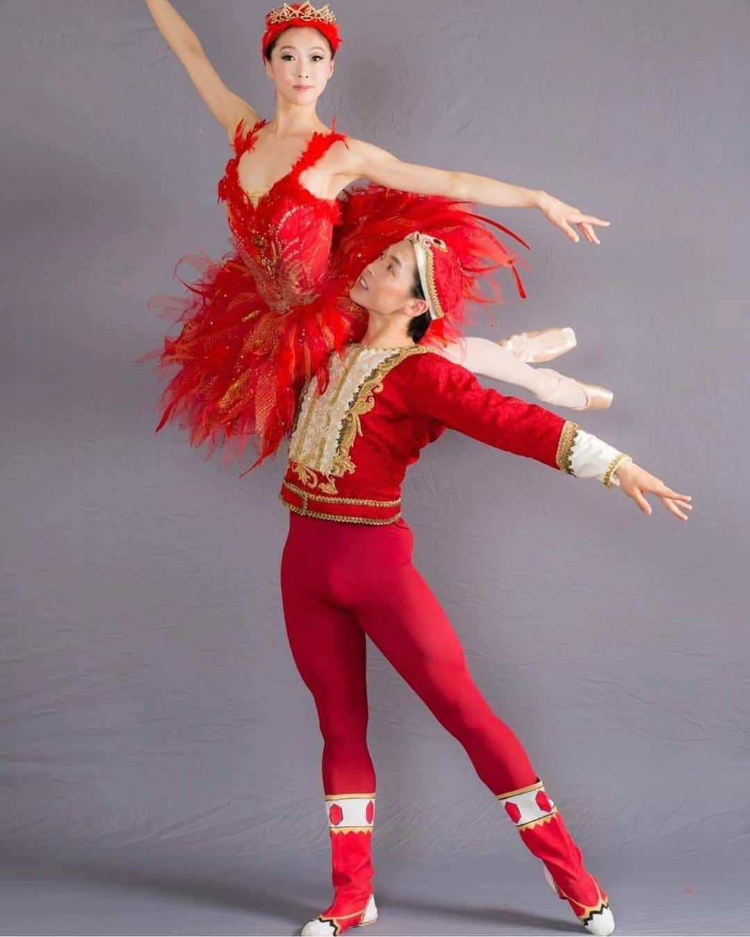 倉永美沙さんのインスタグラム写真 - (倉永美沙Instagram)「Fire bird 🔥 火の鳥。小牧バレエでの客演の時の写真。#shelterinplace  #ballet #ballerina #ballerinalife #happy #happiness #dance #art #幸せ #バレエ #バレリーナ #rehearsal #work #season」8月16日 7時22分 - misakuranaga
