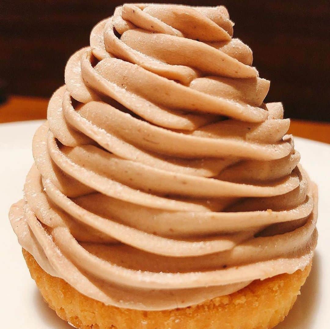 里井真由美のグルメインスタ