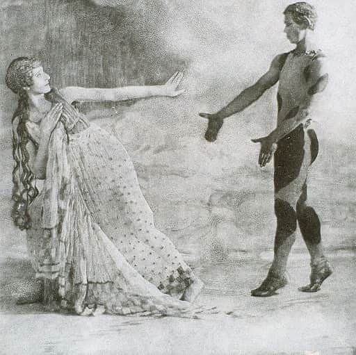 大森美希さんのインスタグラム写真 - (大森美希Instagram)「Today’s ballet “L’Après-midi d’un faune” (1912), Danseuse and Nijinski, by Adolf de Meyer  今日のバレエ『牧神の午後』(1912年)、ダンサーとニジンスキー、写真 アドルフ・ド・メイヤー   パリに住み始めたばかりの頃、オルセー美術館のニジンスキー展で初めて観た『牧神の午後』は衝撃的かつ感動的だった。  #lapresmididunfaune #1912 #nijinsky #nijinski #balletsrusses #debussy #diaghilev #ballet #danse #dance #art #paris #afternoonofafaun #mallarmé #今日の一枚 #ニジンスキー #牧神の午後 #バレエリュス #ディアギレフ #1912年 #バレエ #ダンス #ドビュッシー #マラルメ #芸術 #アート #詩人 #ダンサー #パリ #音楽」8月16日 9時29分 - mikiomori_