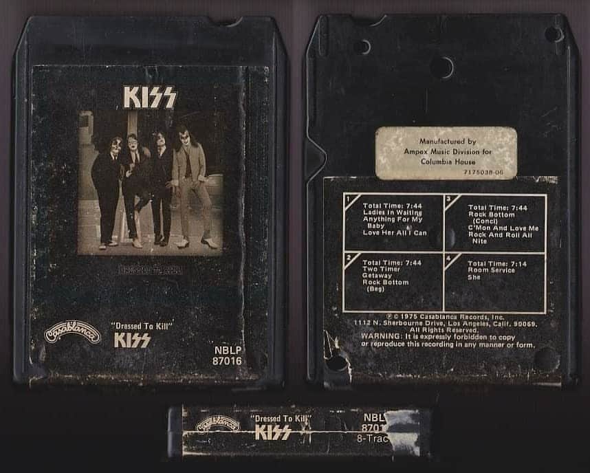 KISSさんのインスタグラム写真 - (KISSInstagram)「#CollectingKISS! Tom Daniels just scored a 1975 Casablanca Columbia House blue cartridge #KISS Dressed to Kill 8-track. He now has blue, black, & white versions of the 8-track.   Do you have any KISS 8-tracks?」8月16日 9時51分 - kissonline