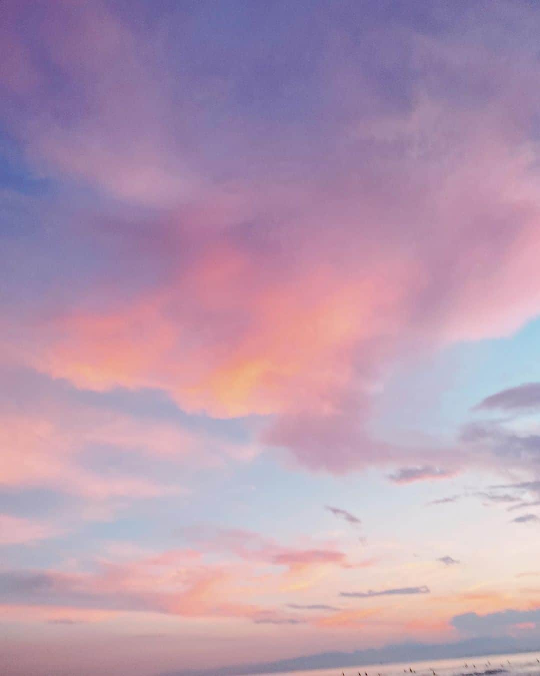 宮崎絹子さんのインスタグラム写真 - (宮崎絹子Instagram)「最近のサンセット🌅 cotton candy みたいな色🍬 かわいい♡」8月16日 9時55分 - babykiy