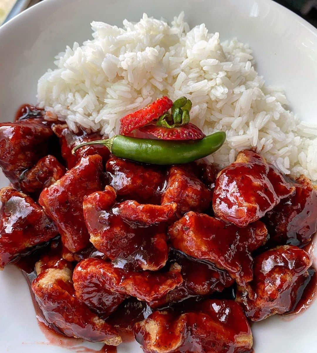 Flavorgod Seasoningsさんのインスタグラム写真 - (Flavorgod SeasoningsInstagram)「Made some chicken bites with a mixed berry chipotle sauce I made from scratch, served with jasmati rice. 🍗🍓🌶⁠ -⁠ 🚨Buy 2 Get 1 Free Taco Tuesday!! This weekend ONLY!🚨⁠ Click link in the bio -> @flavorgod  www.flavorgod.com⁠ -⁠ Customer:👉 @platesbykandt⁠ Seasoned with:👉 #Flavorgod Sweet & Tangy Fiesta Seasoning⁠ -⁠ Made by: Kody⁠ Key ingredients 👇🏽👇🏽⁠ • @flavorgod sweet n tangy in my sauce and the chicken⁠ • @perduechicken⁠ • @riceselect Jasmati⁠ -⁠ Flavor God Seasonings are:⁠ 💥 Zero Calories per Serving ⁠ 🙌 0 Sugar per Serving⁠ 🔥 #KETO & #PALEO Friendly⁠ 🌱 GLUTEN FREE & #KOSHER⁠ ☀️ VEGAN-FRIENDLY ⁠ 🌊 Low salt⁠ ⚡️ NO MSG⁠ 🚫 NO SOY⁠ 🥛 DAIRY FREE *except Ranch ⁠ 🌿 All Natural & Made Fresh⁠ ⏰ Shelf life is 24 months⁠ -⁠ #food #foodie #flavorgod #seasonings #glutenfree #mealprep #seasonings #breakfast #lunch #dinner #yummy #delicious #foodporn」8月16日 10時01分 - flavorgod