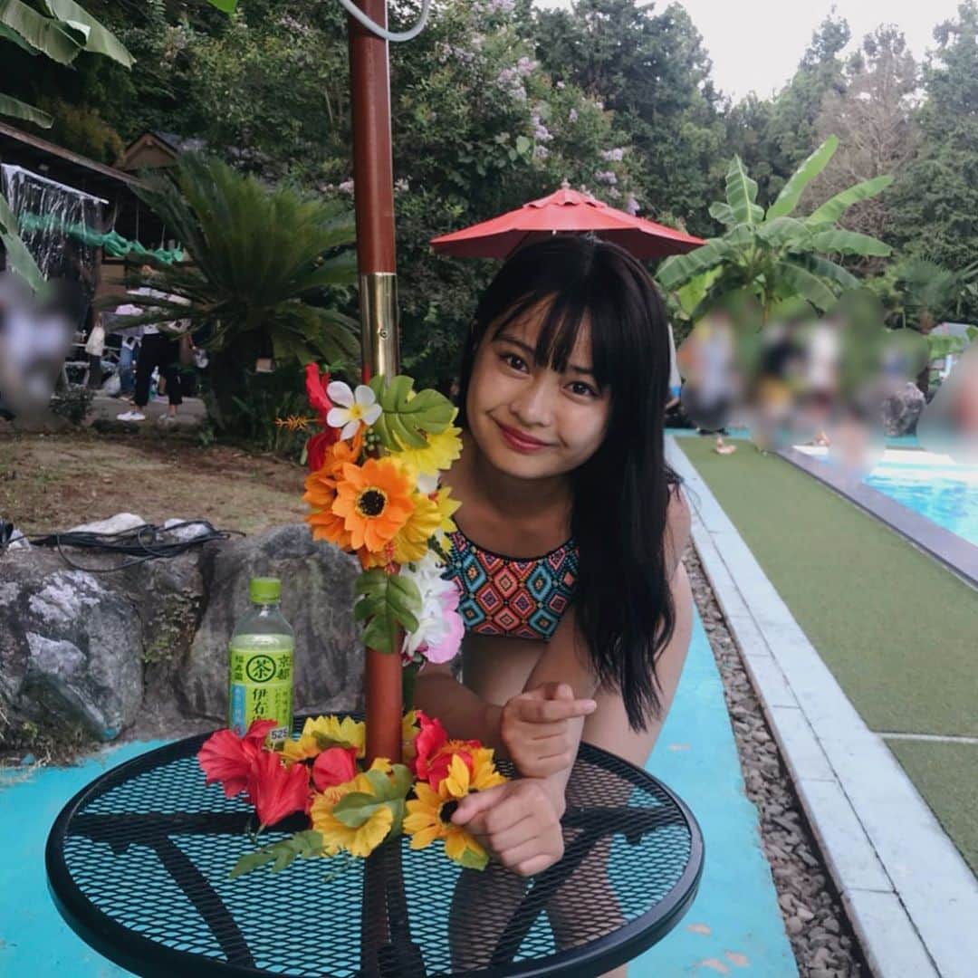 西本ヒカルのインスタグラム：「南国風スタジオ♡🏝 オフショット☺︎ ・ ・ #フレッシュ大撮影会 #城山スタジオ」