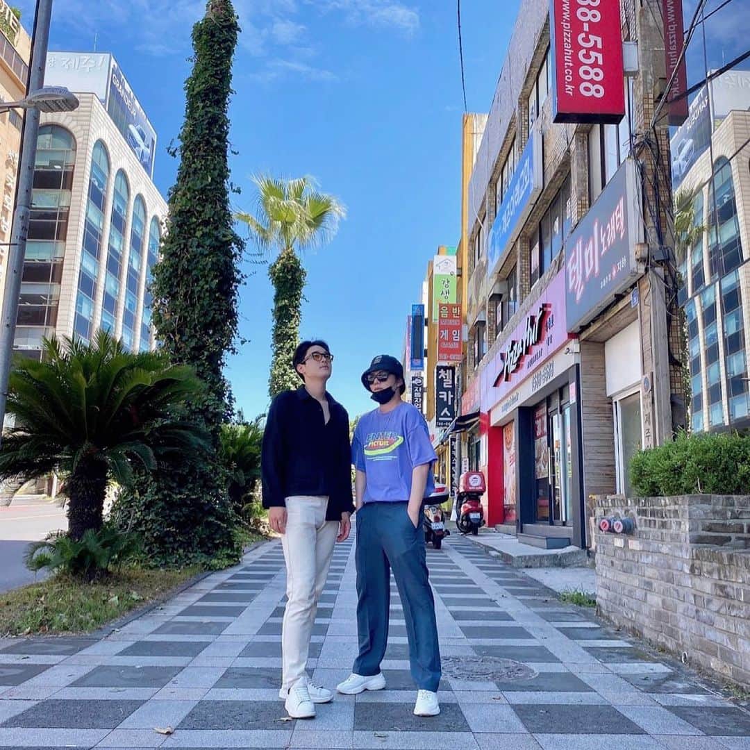 ユソンのインスタグラム：「우리 영우😊  . . . #제주 #추억」
