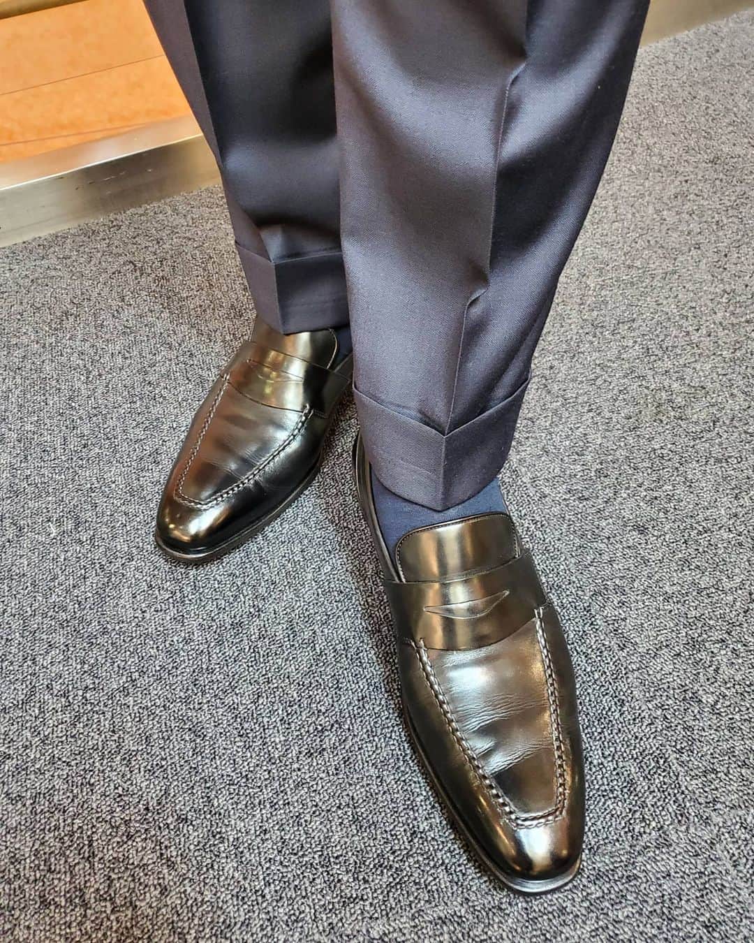 峰竜太さんのインスタグラム写真 - (峰竜太Instagram)「#アッコにおまかせ❗ #suit#liverano_liverano #shirt#doone #tie #attovannucci #shoes#santoni」8月16日 11時17分 - mineryuta