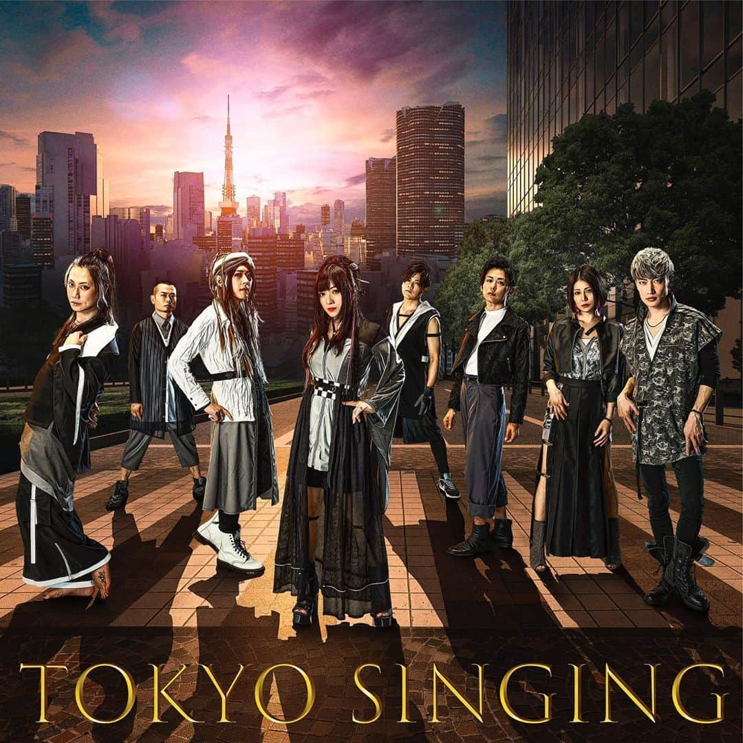 和楽器バンドさんのインスタグラム写真 - (和楽器バンドInstagram)「New Album "TOKYO SINGING" out on October 14, includes a new song "Sakura Rising" featuring @amylee from @evanescenceofficial. The deluxe edition comes with a DVD of the orchestral concert this year where Amy performed with WagakkiBand as a special guest.  #和楽器バンド #wagakkiband #tokyosinging」8月16日 11時58分 - wagakkiband