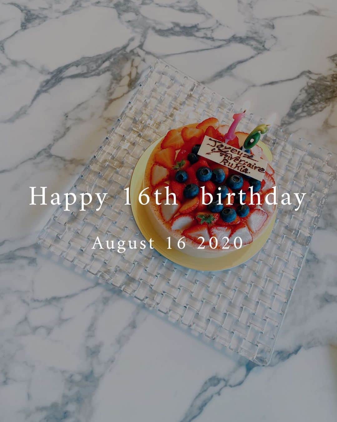 桃華絵里のグルメインスタ