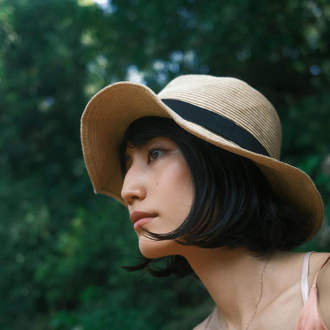 望月一花のインスタグラム：「一花、卒業しました。  これからは「サヤカ」として 活動させていただきたく存じます。 どうぞ宜しくお願い申し上げます。  #改名」