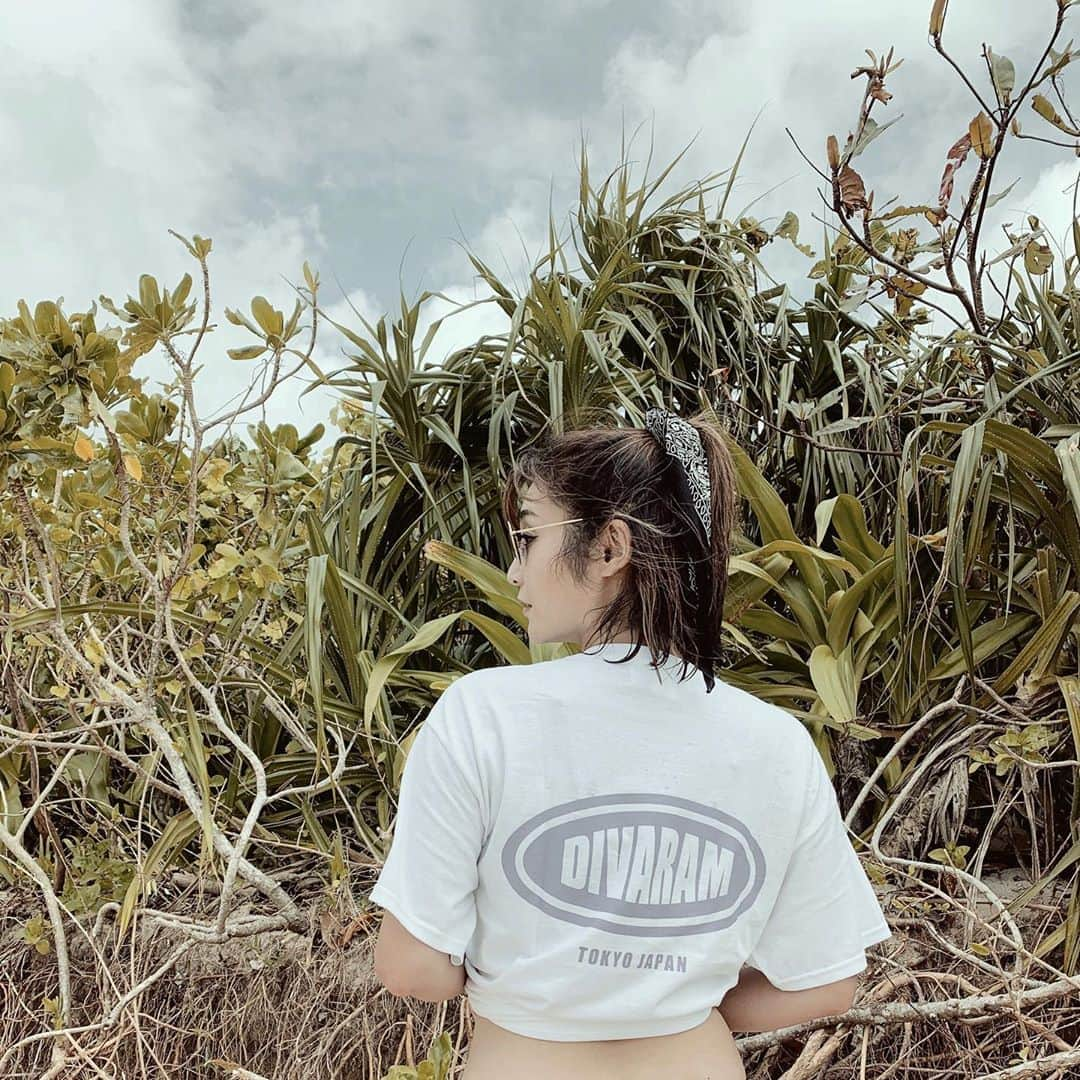 畑中奈緒美さんのインスタグラム写真 - (畑中奈緒美Instagram)「・ @divaandram 🏝🍉・ ・ ・ #DIVAandRAM #fashion #tshirt #ディーヴァアンドラム」8月16日 22時01分 - hatanaka_naomi