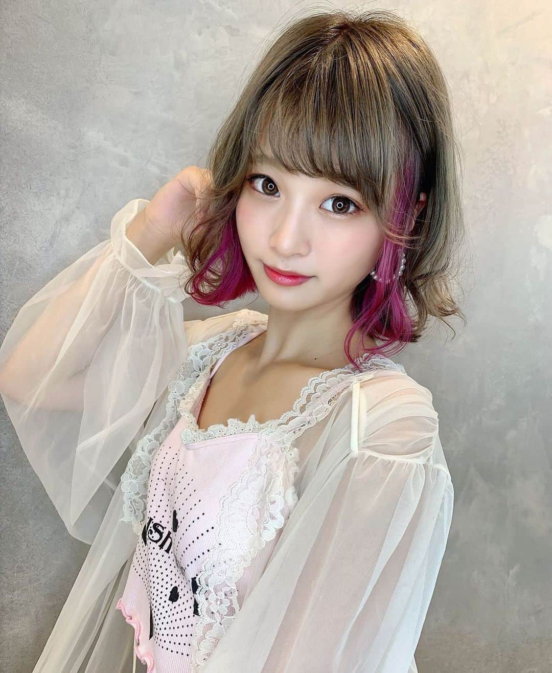 のインスタグラム：「♡♡♡ ・ ・ ・ hair by(@gummi_candy_) ・ ・  #いいね返し#f4f#l4l#サロンモデル#サロモ#撮影依頼募集中#グレージュ#透明感#ビジョビ#インフルエンサー#被写体#作品撮り #instagood#likeforlikes#followforfollowback#followme#follow4followback#ミスコン」