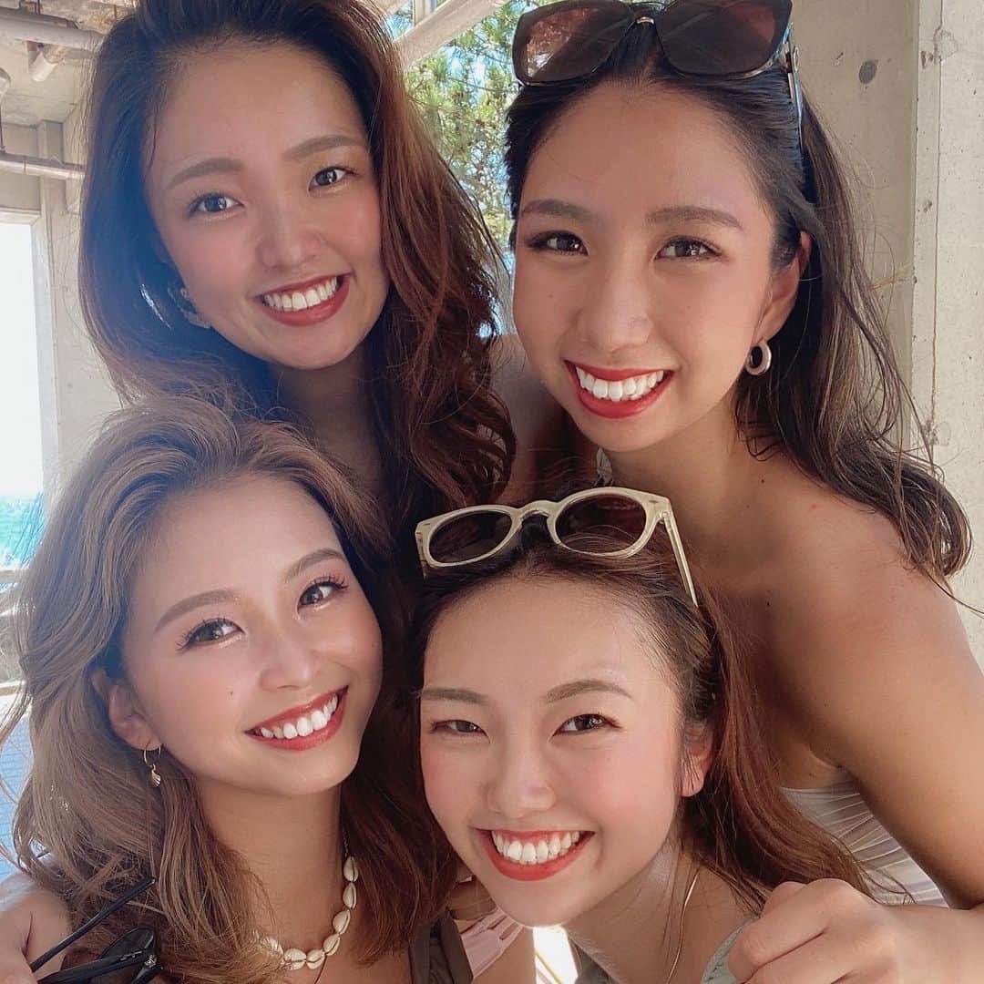 NAKATANIYUKAのインスタグラム：「大癖会4/9  #全員が集合時間守ったのこの２年で初めて  #時間にルーズすぎ #テーマソングはビューティフルサンデー #聞きすぎ #駐車場3000円から1500円まで値切る #やりすぎ #車降りた瞬間降り注ぐ太陽 #あつすぎ #とりあえず海ついてお菓子頬張る #お腹空きすぎ #海の中で新しいゲーム見つけた #その名もあーいゲーム #しょーもなすぎ #一旦全員でラーメン頬張る #がっつきすぎ #暑過ぎて汗止まらん #顔テカリすぎ #帰り道混んでてナビに下道の方が早いって言われたから降りたのに15分後また高速乗る指示でた #謎すぎ」