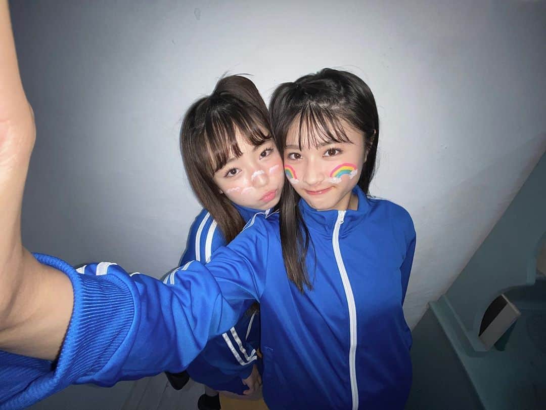 若林真帆のインスタグラム：「くるみと☺︎☺︎ #nicola #池未来実 #若林真帆」
