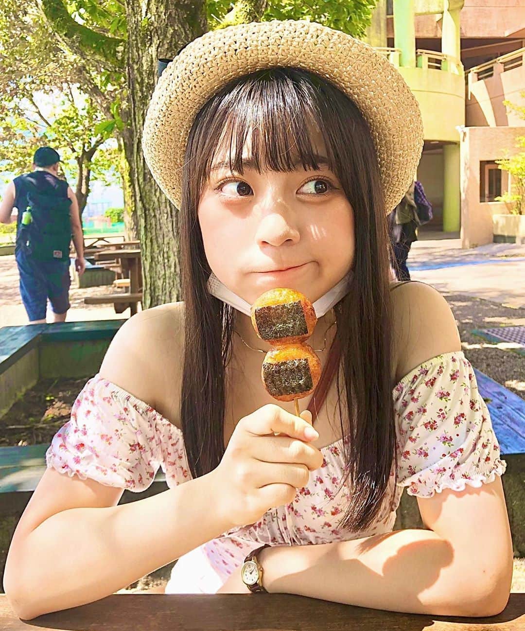 東ノエルのインスタグラム：「夏休みいかがお過ごしですか？  私の夏休みは今日で最後です🏄  課題ややらなきゃいけないこと全て忘れて、 溢れるほどの自然に触れてきました〜」