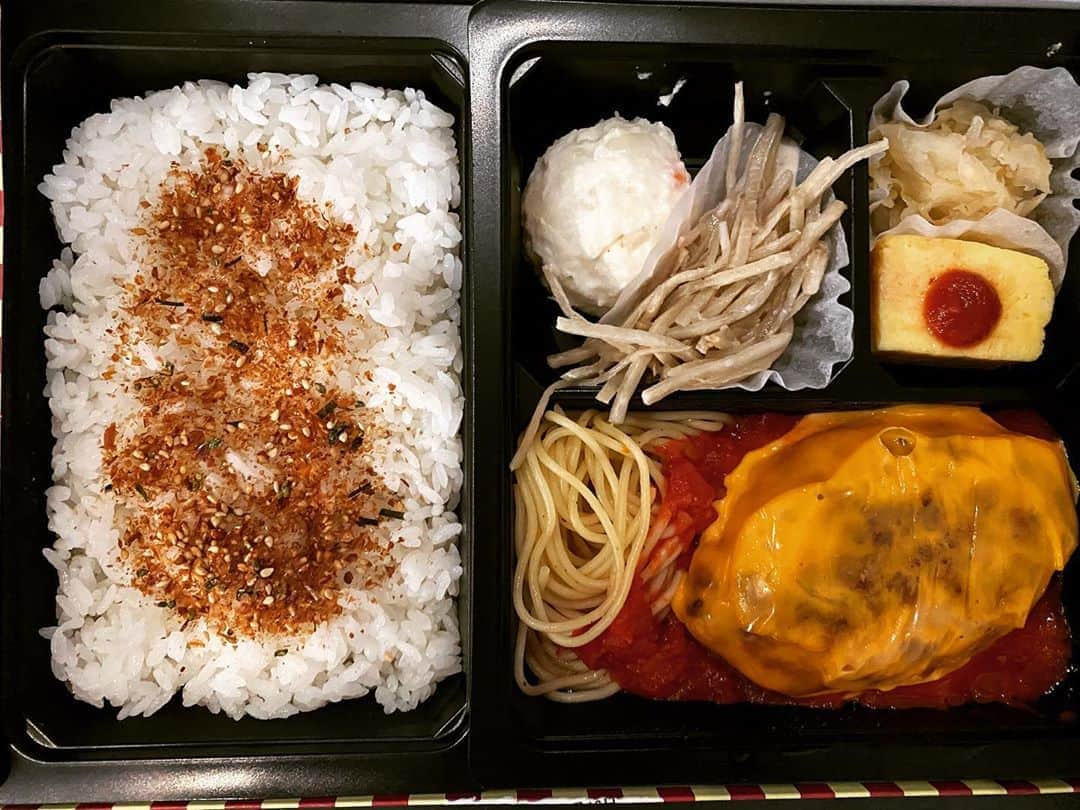 バカリズムさんのインスタグラム写真 - (バカリズムInstagram)「殺意の道程飯」8月16日 18時06分 - bakarhythm