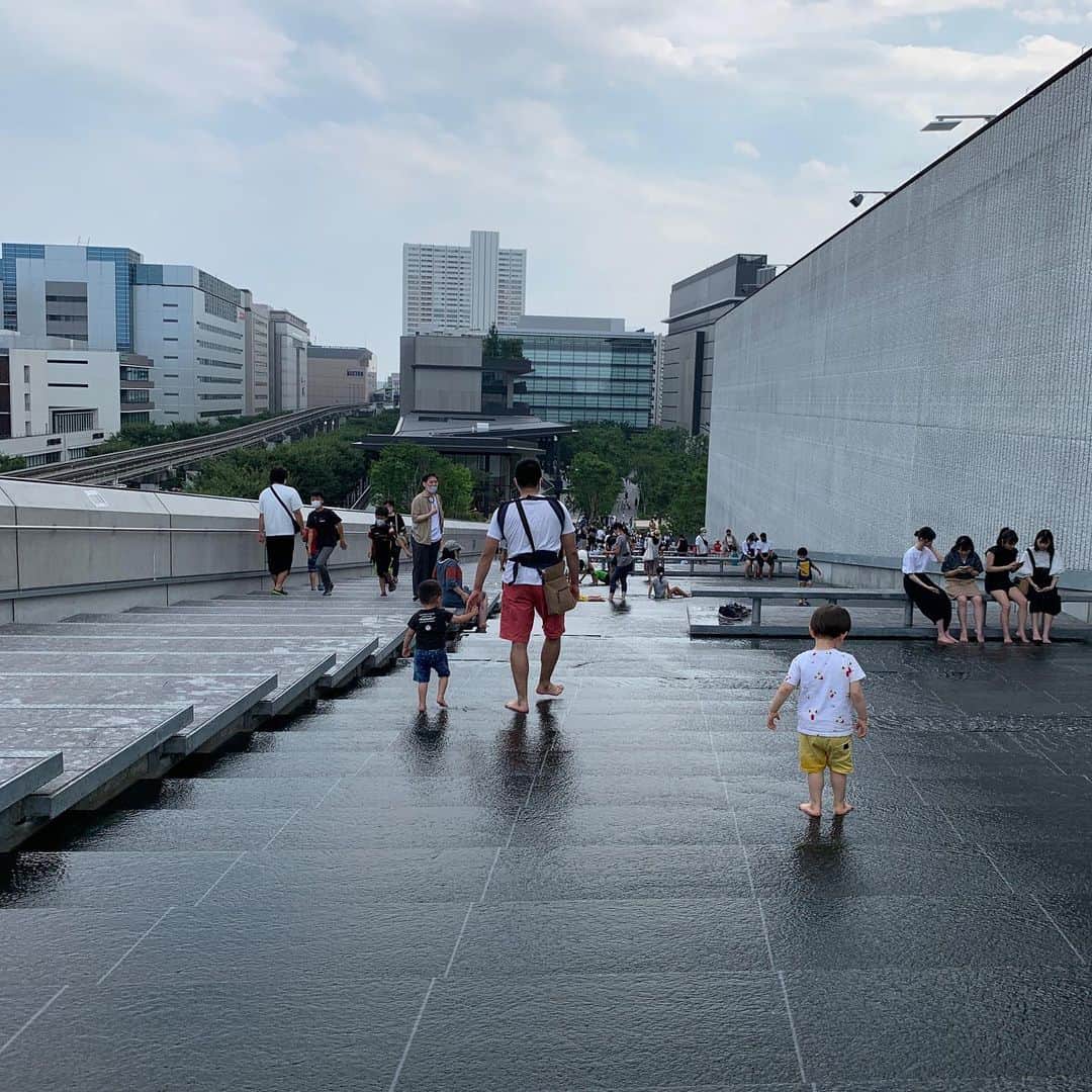 二宮綾海さんのインスタグラム写真 - (二宮綾海Instagram)「💚 大人も子どもも楽しい場所でした♡  暑すぎて眩しすぎて楽しすぎて、 顔がくしゃおじさんになっとります😂  #グリーンスプリングス  #くしゃおじさん」8月16日 18時14分 - a36umi