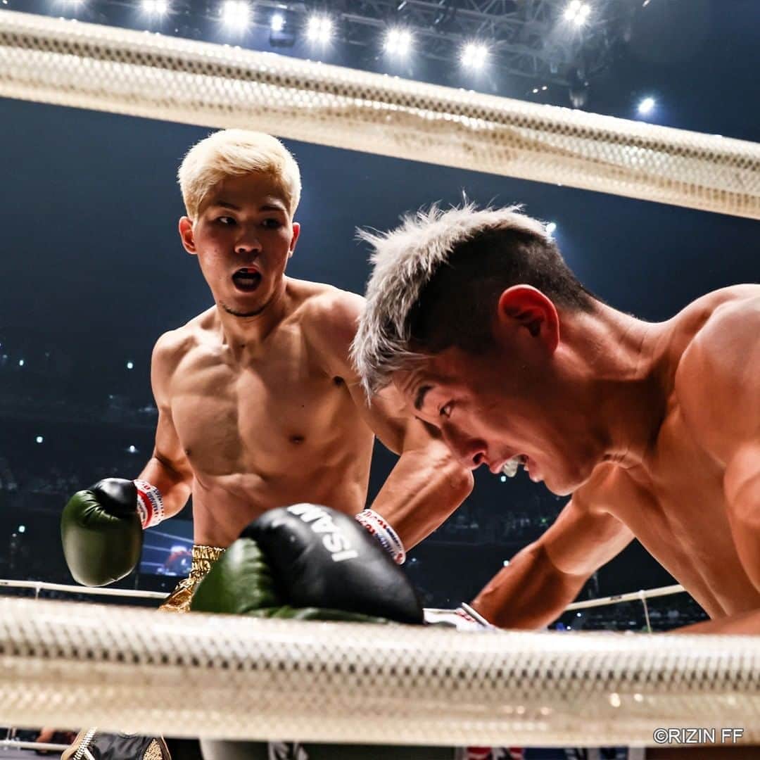 のインスタグラム：「RIZIN.23 -PLAYBACK PHOTOS- [Match.6] . Kento Haraguchi defeats Taiga by TKO (3 Knock Down) 2:50 of Round 1 . #RIZINFF #RIZIN #RIZIN23 #MMA #総合格闘技 #ぴあアリーナMM #原口健飛 #大雅」