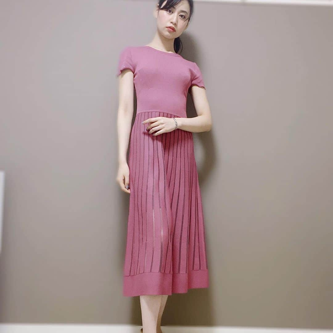 安陪恭加さんのインスタグラム写真 - (安陪恭加Instagram)「snidelのワンピース👗 スカートの透け感が可愛くてお気に入り😊   #snidel #スナイデル」8月16日 19時15分 - kyoka_noir