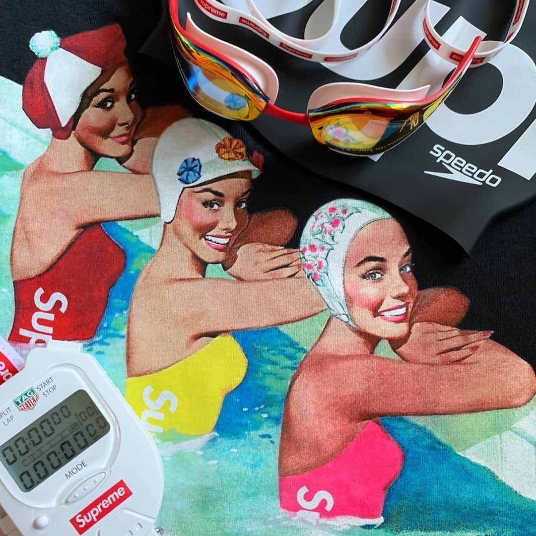 Supreme Mihoのインスタグラム：「✨🏊🏻‍♀️✨ ✩ "Swimmers" ❤️💛💖 ✩ 🔗 Swimmers Tee 🔗Speedo®︎Swim Cap 🔗Speedo®︎Swim Googgles ⏰Tag Heuer Pocket Pro Stopwatch ✩ @supreme_leaks_news @supreme__hustle @supcommunity @dropsbyjay @mrbld @strictlypreme @suptalk  #supreme #tagheuer #speedo  #supremenyc #supremenewyork #supremejapan #supremegirl #supremeteam #supremeheat #supremeboxlogo #streetfashion #streetstyle #streetgirl #streetwear #swimming #hypeaf #hypefeet #ストリートファッション #ストリート #シュプリーム #水泳　#ストップウォッチ #ゴーグル」