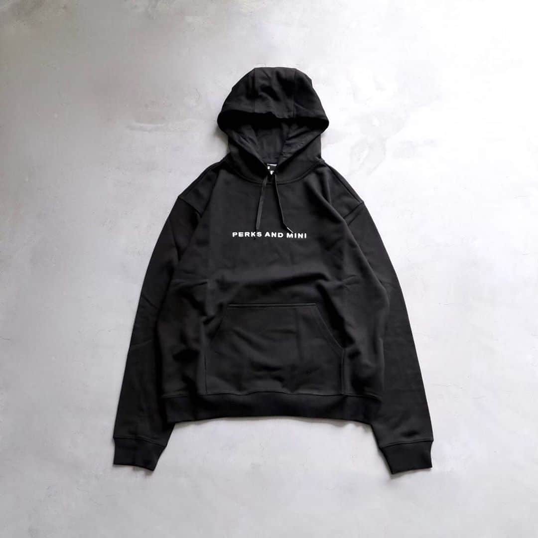 wonder_mountain_irieさんのインスタグラム写真 - (wonder_mountain_irieInstagram)「［60%OFF］ P.A.M. / パム "COMPLETE HOODED SWEAT" ¥37,400- > ¥14,960-[60%off] _ 〈online store / @digital_mountain〉 https://www.digital-mountain.net/shopdetail/000000010991/ _ 【オンラインストア#DigitalMountain へのご注文】 *24時間受付 *15時までのご注文で即日発送 * 1万円以上ご購入で送料無料 tel：084-973-8204 _ We can send your order overseas. Accepted payment method is by PayPal or credit card only. (AMEX is not accepted)  Ordering procedure details can be found here. >>http://www.digital-mountain.net/html/page56.html  _ 本店：#WonderMountain  blog>> http://wm.digital-mountain.info _ #perksandmini #パム _ 〒720-0044  広島県福山市笠岡町4-18  JR 「#福山駅」より徒歩10分 #ワンダーマウンテン #japan #hiroshima #福山 #福山市 #尾道 #倉敷 #鞆の浦 近く _ 系列店：@hacbywondermountain _」8月16日 19時38分 - wonder_mountain_