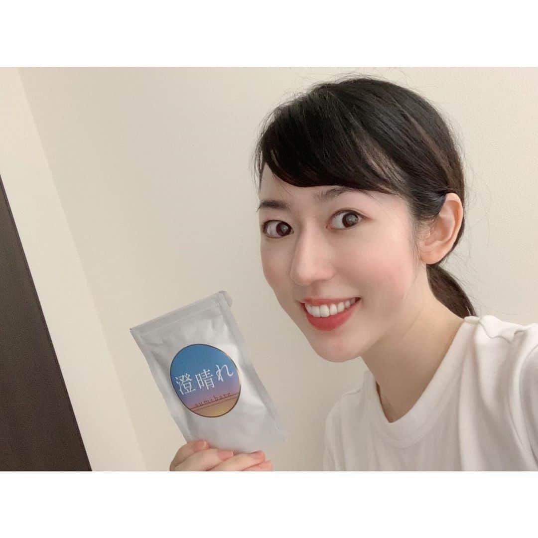 徳山沙季さんのインスタグラム写真 - (徳山沙季Instagram)「. ♡眠りが浅かったり、片頭痛がしたり、肌荒れしたりと様々な不調におすすめのサプリ「澄晴れ」☀️ 食事からはなかなか摂取が難しい必須脂肪酸（GLA、DHA、EPA、DPA）が含まれていて 抗炎症成分もたっぷり配合しています。 主成分が天然由来なのも安心です😌 . はじめは１日１粒からがおすすすめです💁‍♀️ 飲み始めて一週間くらいしてから朝起きるときのなんとなくだるい感じがなくなりすっきり目覚めるようになりました🙆‍♀️ 最近は食事中に１日１回飲むことを習慣としています。 継続して飲み続けたいな♡ . . #澄晴れ #セルフケア  #自律神経を整える #健康サプリ #ケアサプリ #pr ＃サプリ ＃栄養補助食品  #Naturich」8月16日 19時54分 - saki.whitesnow