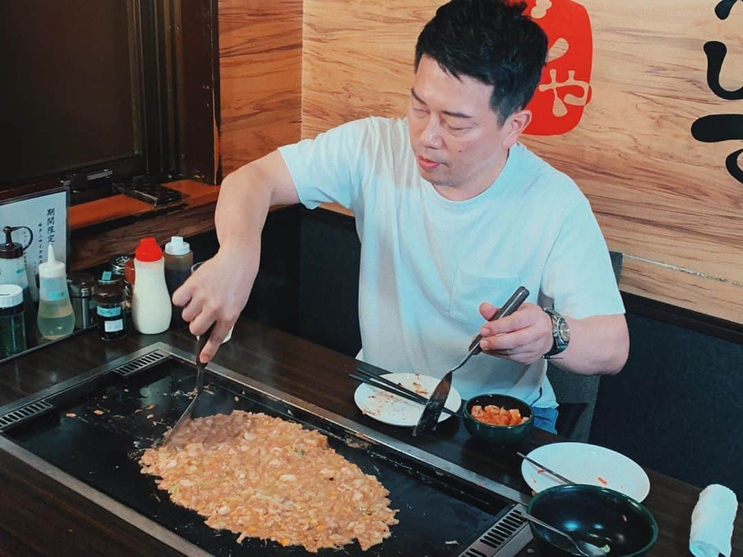 宮迫博之さんのインスタグラム写真 - (宮迫博之Instagram)「今日の動画、見てね〜！ お好み焼きともんじゃ、最高やったな〜。 . . . 写真：アヤト(@ayato_nishikido ) . #宮迫です #宮迫博之 #和食 #ハイボール #料理 #ハイボール大好き　#お好み焼き #もんじゃ焼き #youtube #youtuber #撮影 #ポートレート #portrait #tokyo #japan #japaneseboy #japanese」8月16日 20時10分 - miyasako_hiroyuki