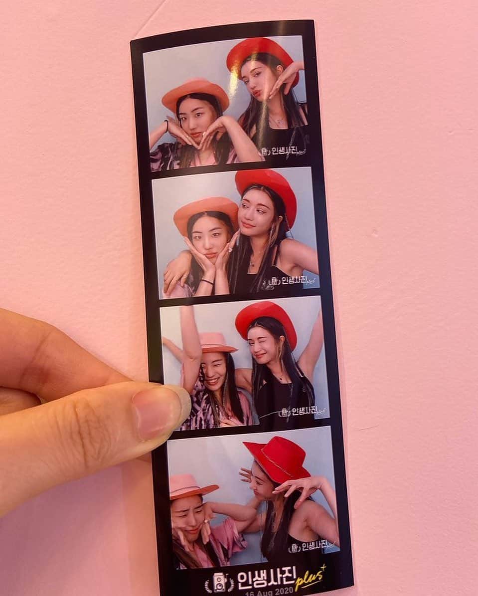 パク・ソラのインスタグラム：「주말부부 오랜만에 신나유💓 #라돌체비타이혜영」