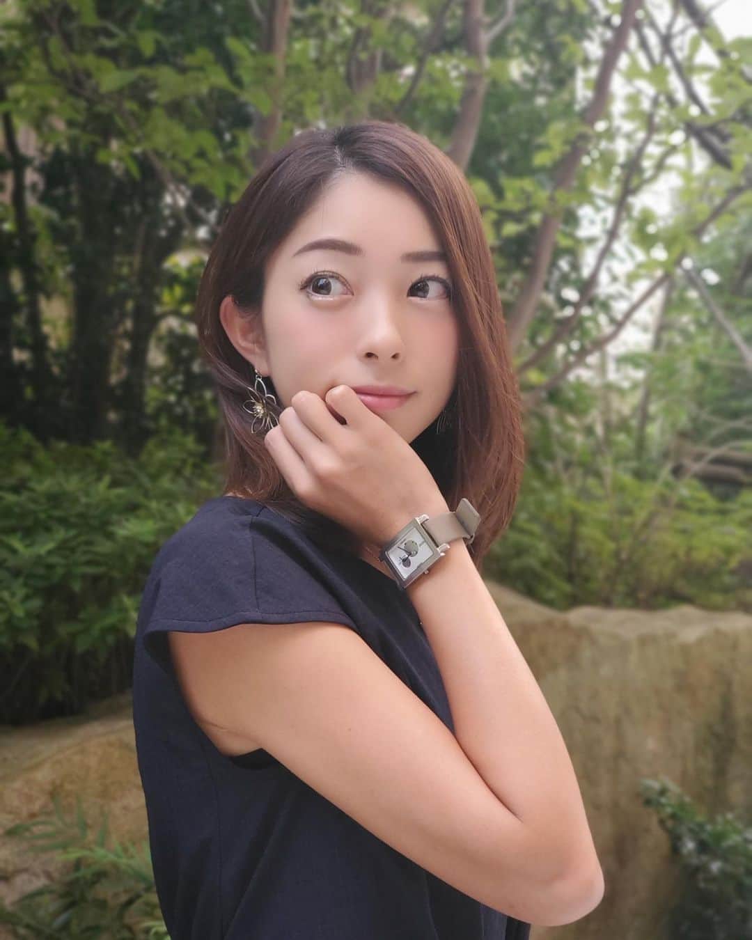 のインスタグラム：「. この日はフォーマルな格好でお食事に🍴🍸 ゴルフの時はスポーティーに、普段は女性らしく😋 . 飾らない、シンプルでも存在感のある腕時計はノーマンデー⌚︎⌚︎ @nomonday_jp  . 大人可愛いデザインがたくさん♡ クーポンでお得にゲットできちゃいます☺️❤️ クーポンコード:rinrihe . . . #時計#腕時計#ノーマンデー#nomonday#手元倶楽部」