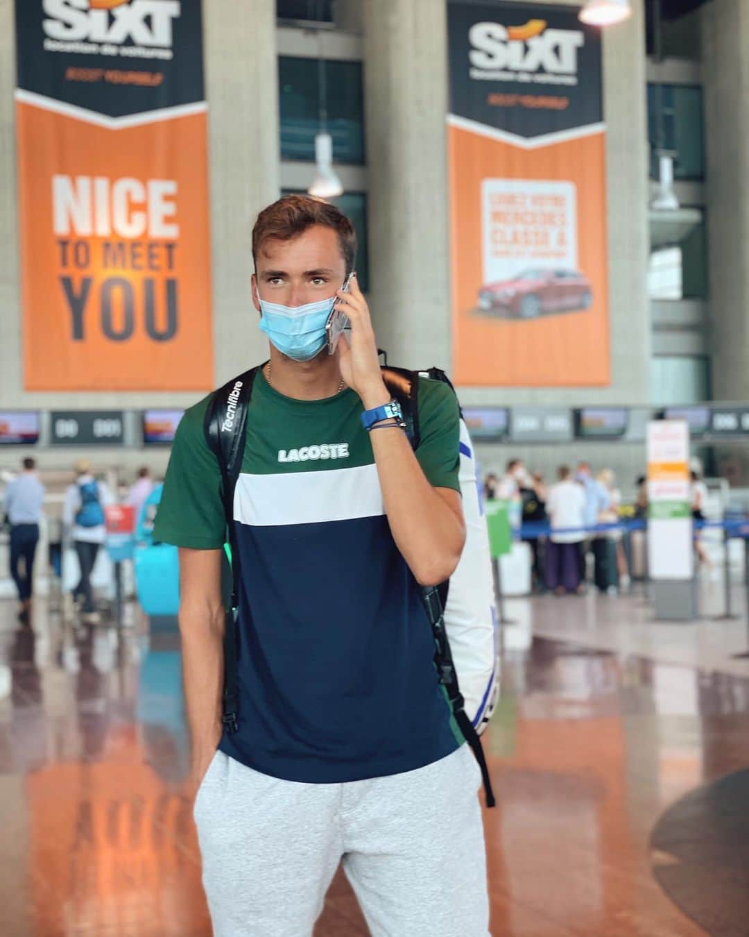 ダニール・メドベージェフのインスタグラム：「See you soon New York 🗽 // Скоро увидимся Нью-Йорк 🗽#maskon😷」