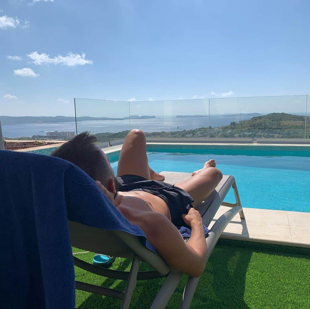 エムレ・チョラクさんのインスタグラム写真 - (エムレ・チョラクInstagram)「🇪🇸 #ibiza」8月16日 23時27分 - colakemre52