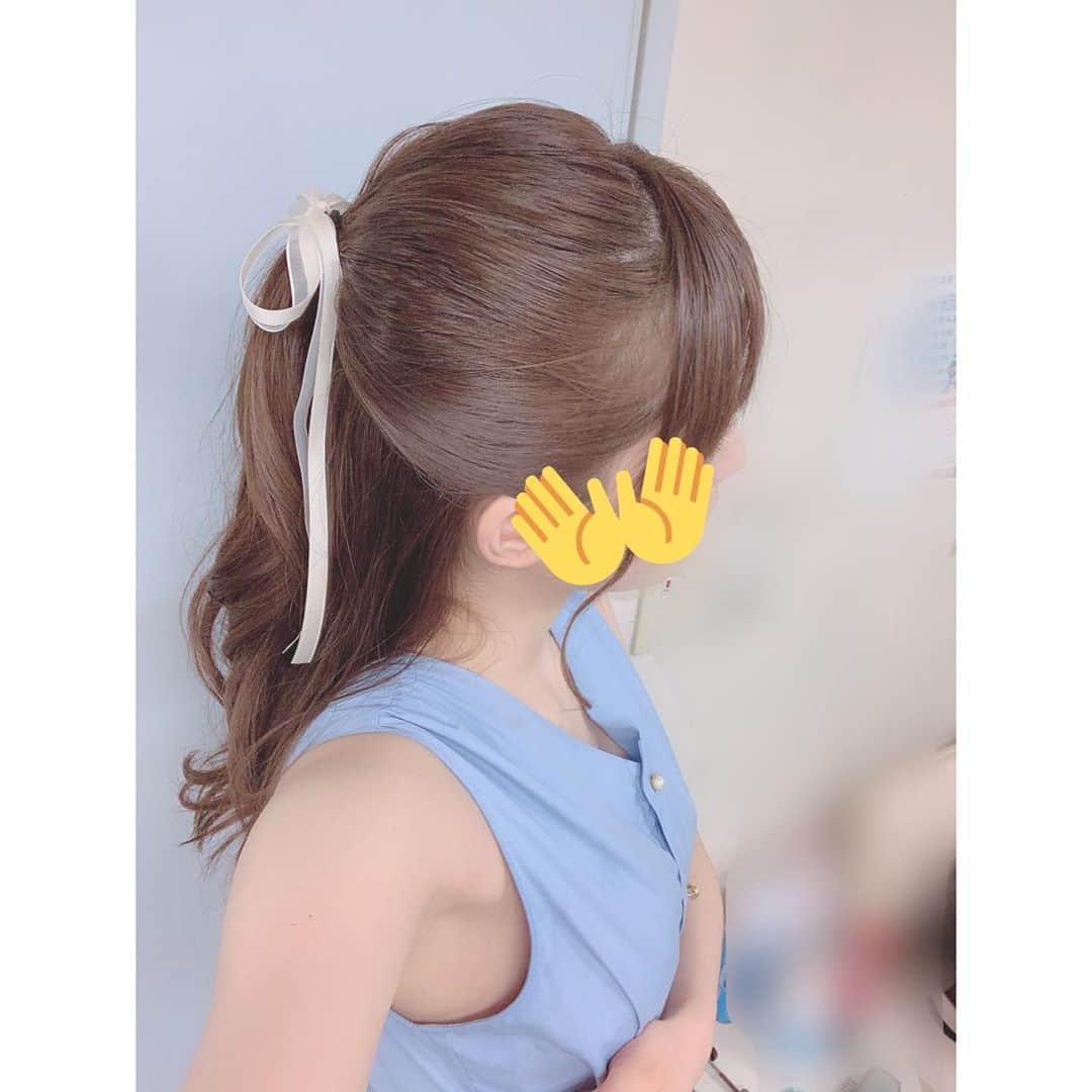 乙白さやかさんのインスタグラム写真 - (乙白さやかInstagram)「うしろから撮って貰えば良かった😂 自撮り大変そう  #自撮り #ヘアアレンジ #ヘアメ #ポニーテール #半分 #残すやつ #可愛い」8月16日 23時27分 - otoshiro_sayaka
