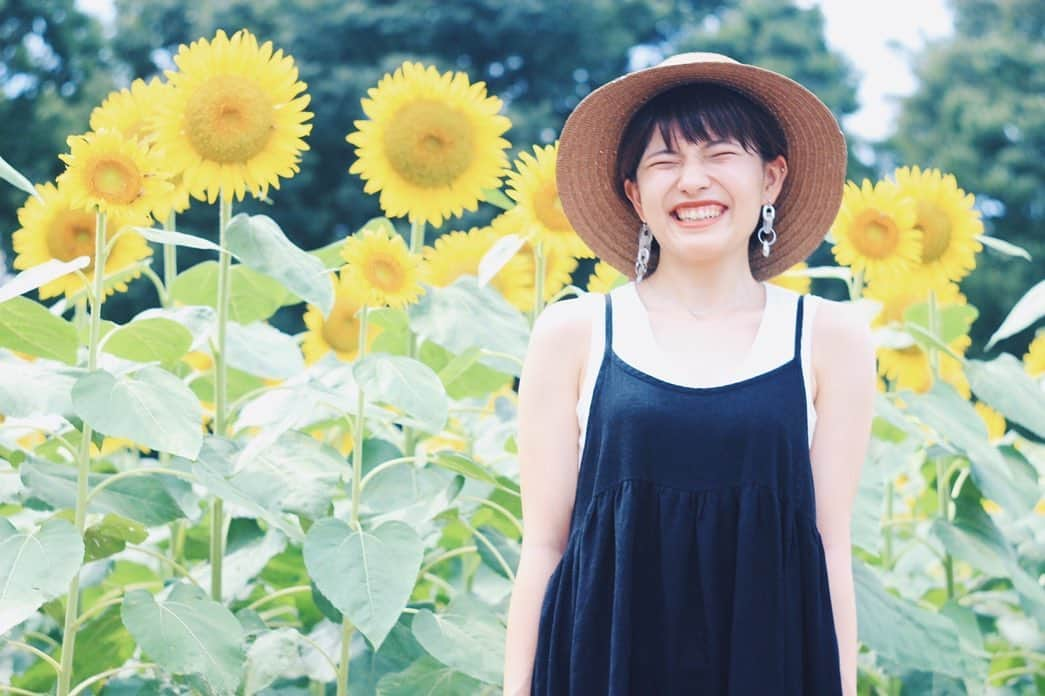 熊田和花さんのインスタグラム写真 - (熊田和花Instagram)「• #向日葵 #🌻 夢が叶って良い笑顔！ 采奈すごい！」8月16日 23時33分 - wa_flower_