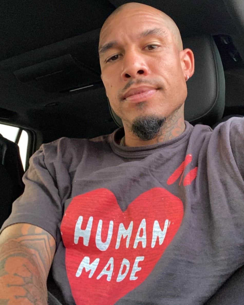 ナイジェル・デ・ヨングのインスタグラム：「Yup. Human made🖖🏽」