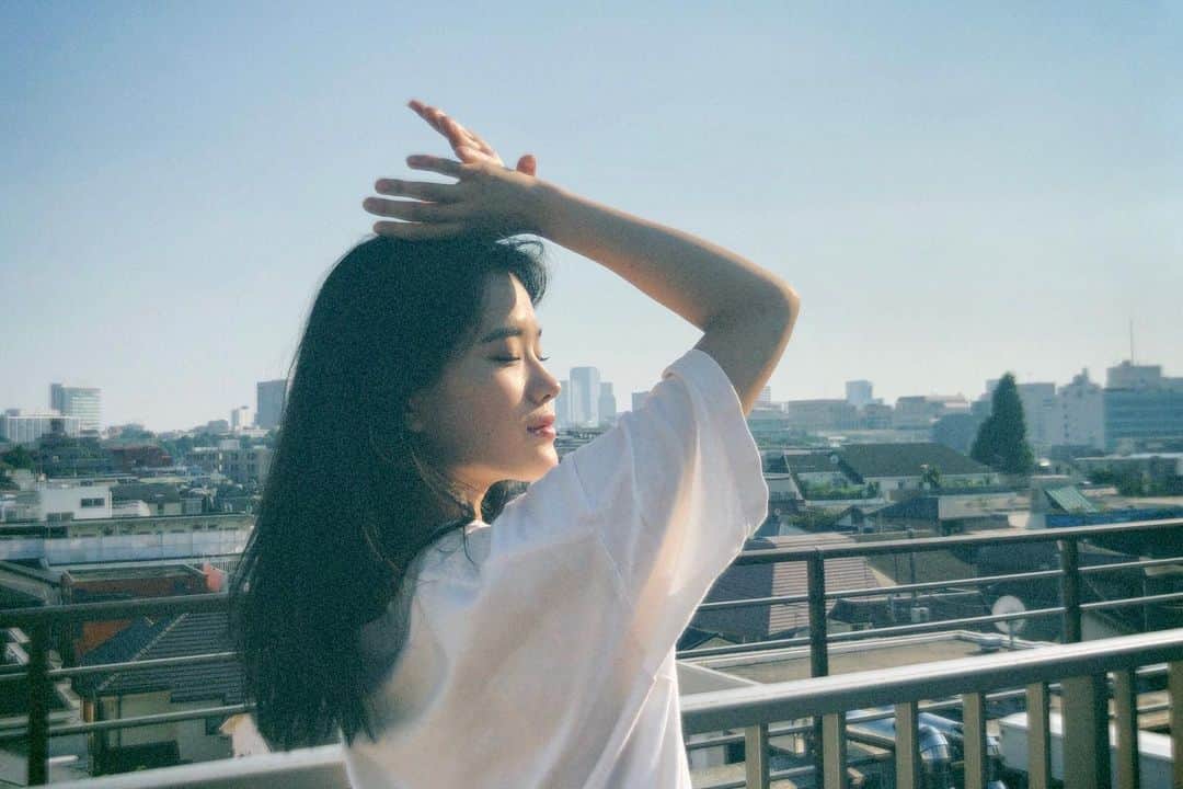 若林薫のインスタグラム：「☀️🌱 \(　˙-˙　)/…。」