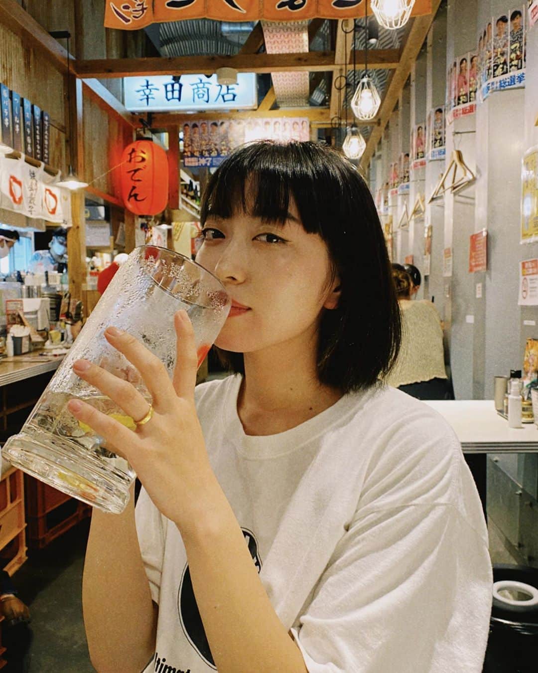 中里亜美さんのインスタグラム写真 - (中里亜美Instagram)「ジョッキが大きいのではなく顔が小さいんです」8月17日 0時17分 - __ami__go__