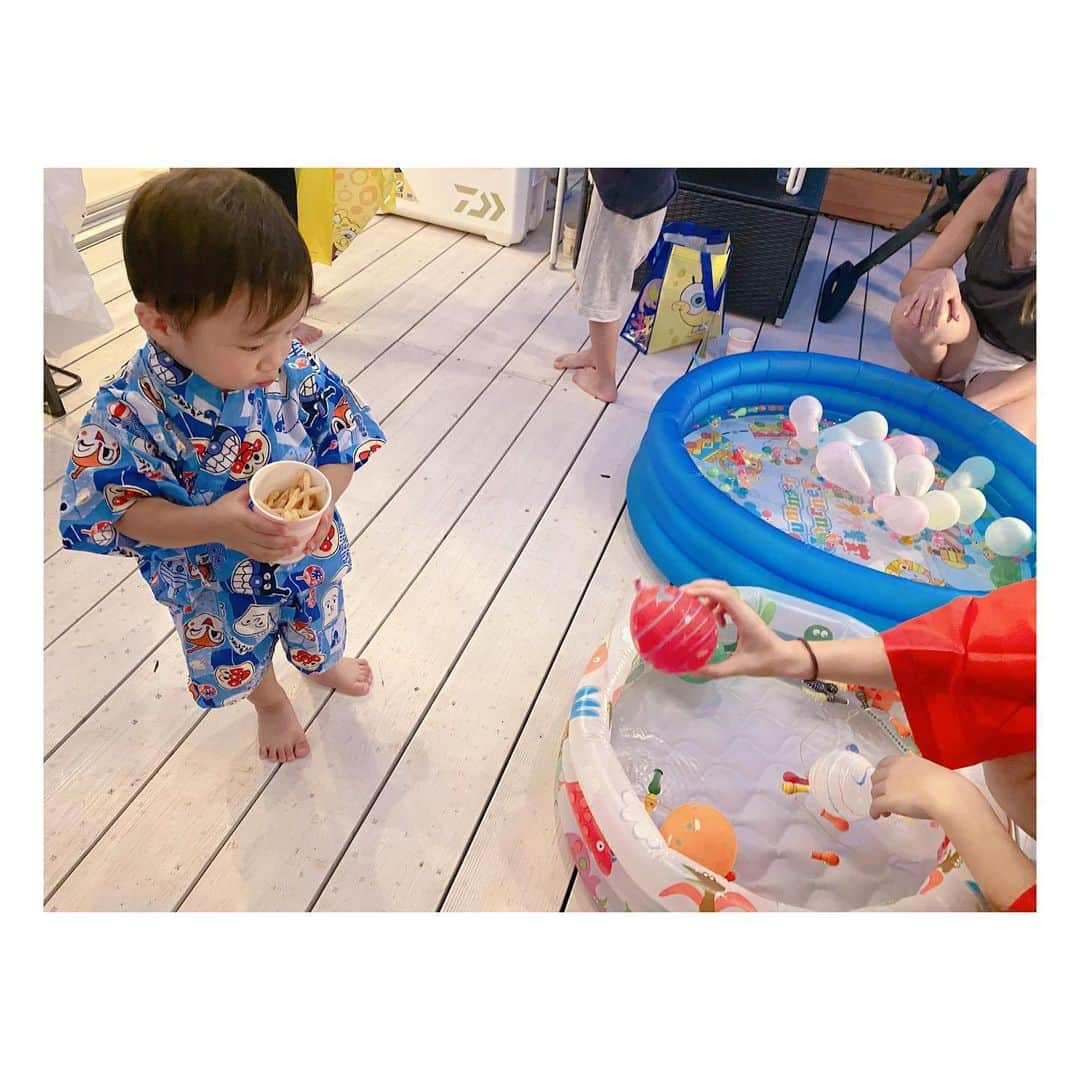 辻希美さんのインスタグラム写真 - (辻希美Instagram)「今年はコロナでお祭りが無いので、少しでも子ども達に夏を楽しんでもらいたくて家で手作りお祭り開催しました😁💕💕🤚"  #2020 #夏祭り #たぁのんまつり #手作り #100均 #ダイソー #大変だったけど楽しかった  #子ども達大喜び #夏の思い出 #💓💓💓」8月17日 0時30分 - tsujinozomi_official