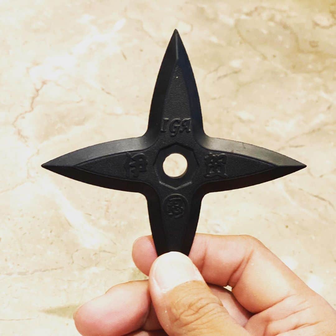 椎名桔平さんのインスタグラム写真 - (椎名桔平Instagram)「#伊賀#忍者#手裏剣 忍びの里ではゴムの手裏剣が売ってました。#ninja」8月17日 0時38分 - kippeishiina
