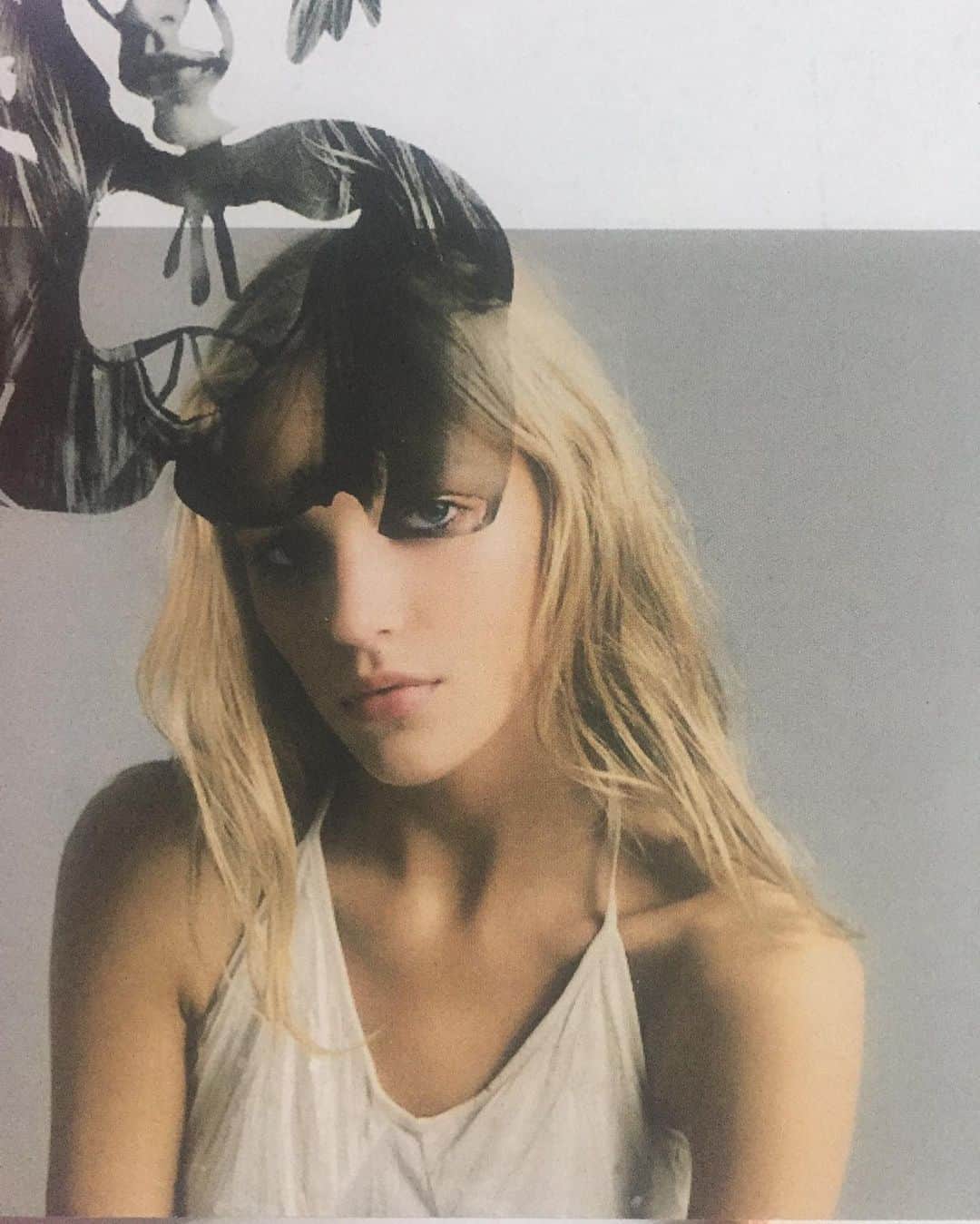 アニヤ・ルービックのインスタグラム：「First picture @inezandvinoodh ever took of me when I walked onto their set “by accident”at Pin Up Studios in Paris :)」
