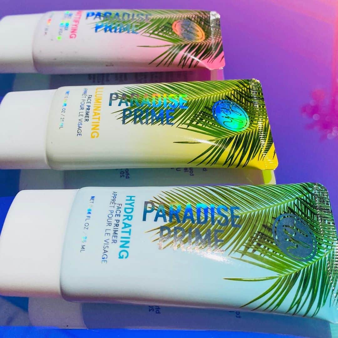 BH Cosmeticsさんのインスタグラム写真 - (BH CosmeticsInstagram)「Take your looks to *Paradise* 🌴 by starting your makeup routine off with these vegan + extra-clean primer bbs 🍃 Available NOW in Mattifying, Hydrating and Illuminating fomulas ✨ #bhparadise #bhcosmetics」8月17日 1時46分 - bhcosmetics