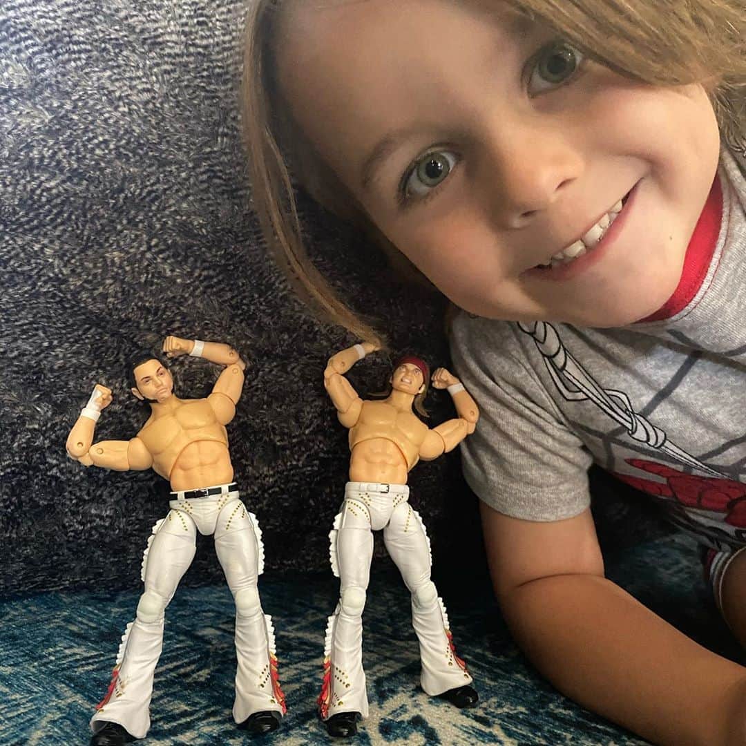 マット・ジャクソンのインスタグラム：「When I was a 5 year old boy, I had an action figure collection of my own too.」
