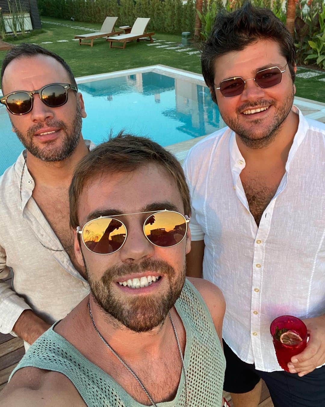 muratdalkilicのインスタグラム：「😎」