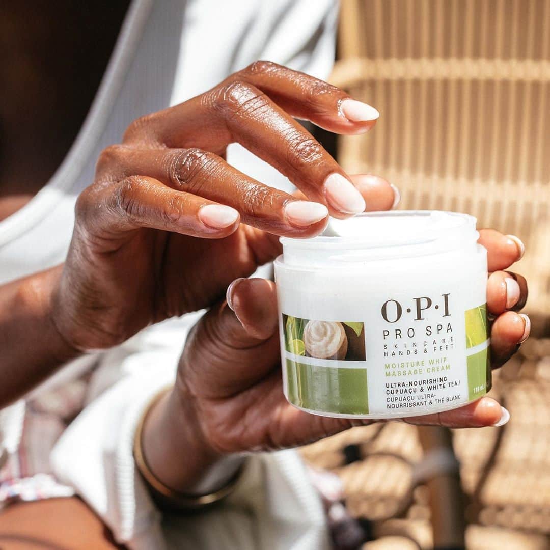 OPIさんのインスタグラム写真 - (OPIInstagram)「So your hands and nails need a little extra #TLC these days? Head to our #linkinbio to shop all our #OPIProSpa products. 🧖‍♀️  #ColorIsTheAnswer #OPIProSpa #HealthyNails #PinkNails #NeutralNails #NaturalNails #OPIPro #MeTime #SelfCare」8月17日 2時57分 - opi
